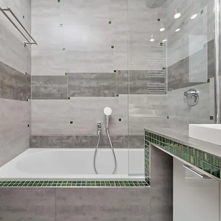 Appartement Pastel & Floral With Parking In By Renters *